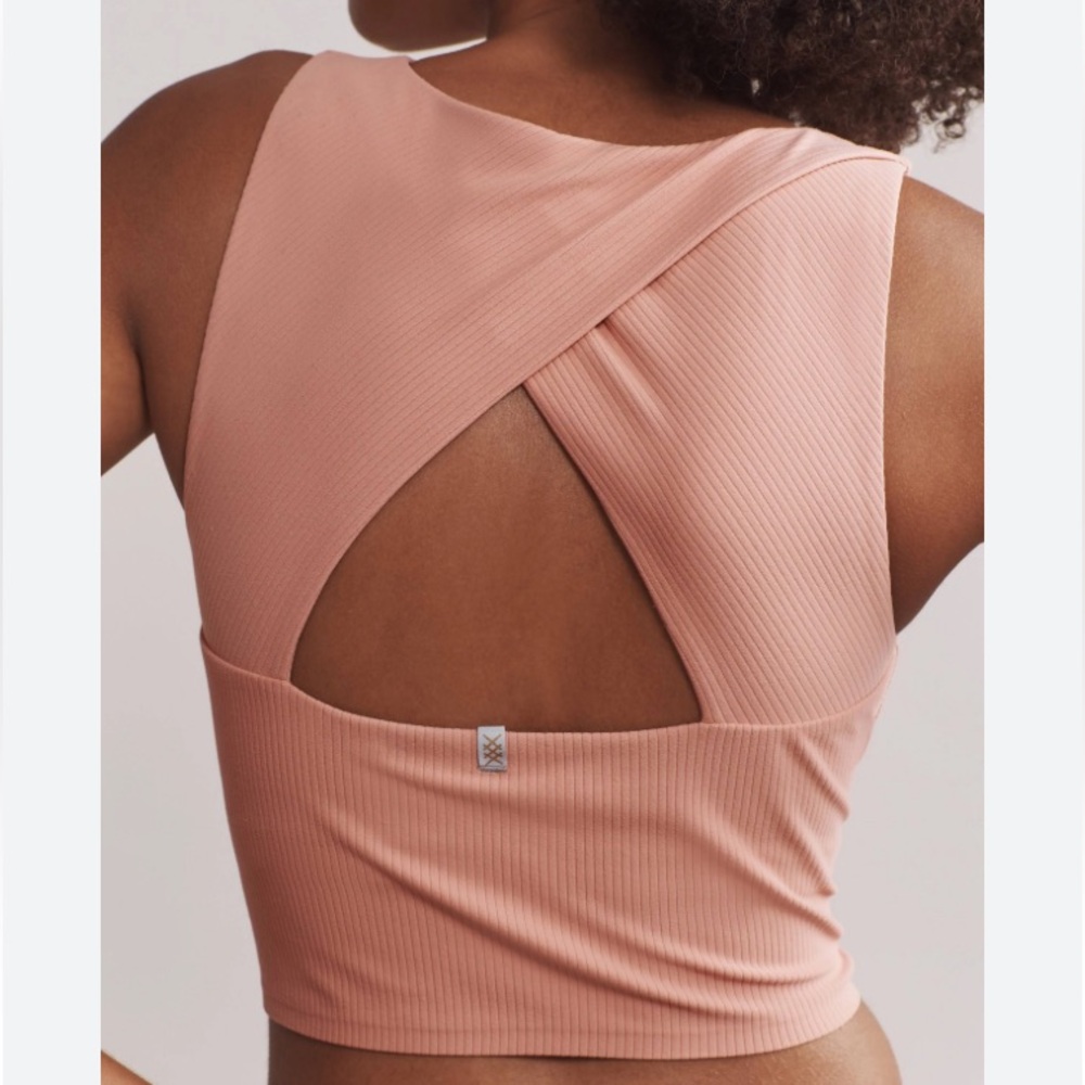 Rhone Ripple Longline Sports Bra | Yoga Pilates Barre | Cropped Open Back | M